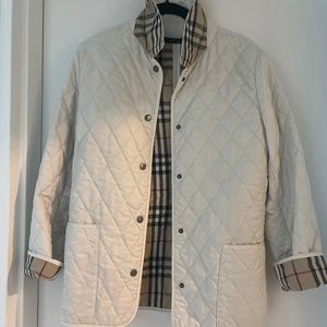 Authentic Burberry White Quilted Jacket - XS/S